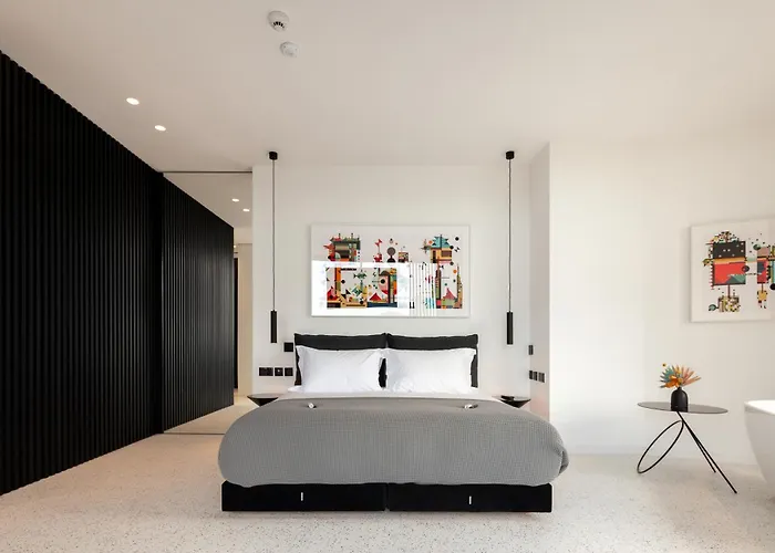 Map Boutique Готель 4*